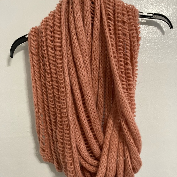 Mossiso supply co. Dusty rose super soft infinity scarf - Picture 7 of 7